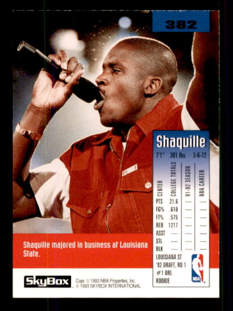 Shaquille O'Neal SP Rookie Card 1992-93 SkyBox #382 Image 2