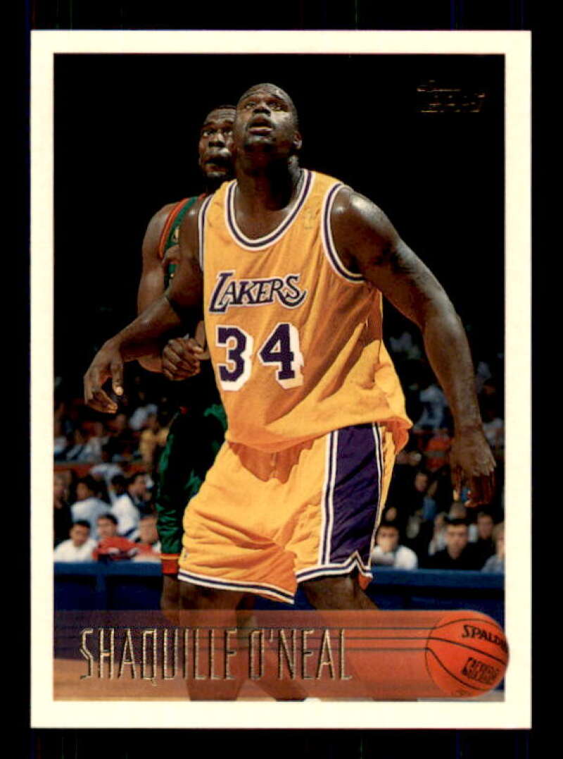 Shaquille O'Neal Card 1996-97 Topps #220 Image 1