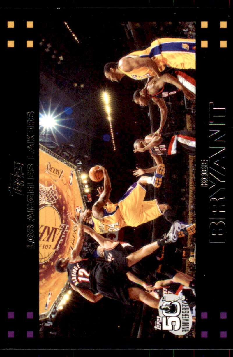 Kobe Bryant Card 2007-08 Topps #24 Image 1