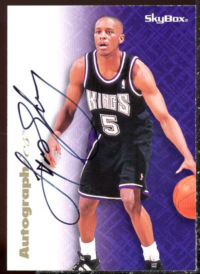 Tyus Edney Card 1996-97 SkyBox Premium Autographics #19  Image 1