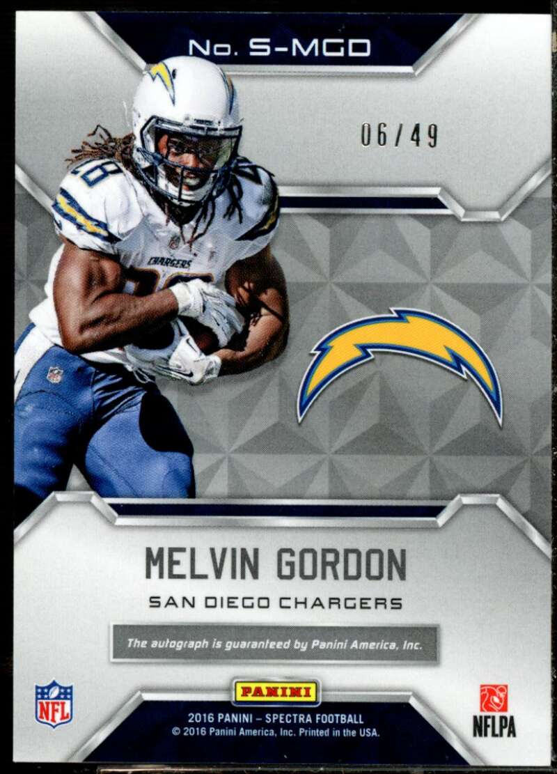 Melvin Gordon Card 2016 Panini Spectra Signatures #30  Image 2