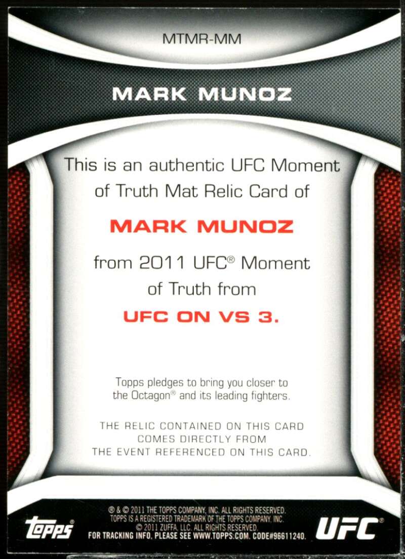 Mark Munoz Card 2011 Topps UFC Moment of Truth Fight Mat Relics #MTMRMM  Image 2