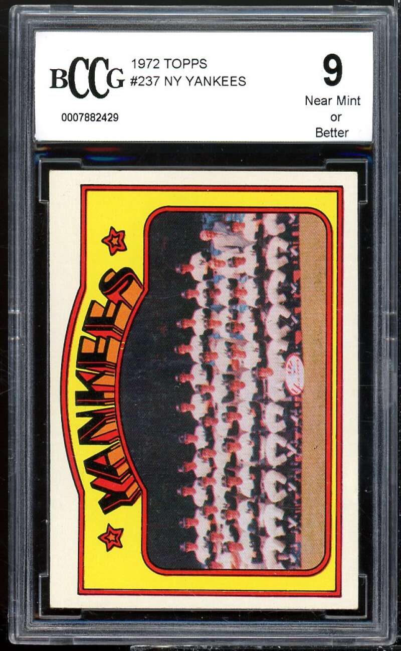 1972 Topps #237 New York Yankees Team Card BGS BCCG 9 Near Mint+ Image 1