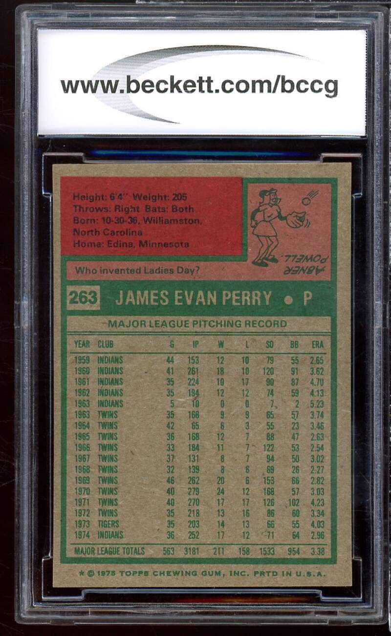 Jim Perry Card 1975 Topps #263 BGS BCCG 9 Image 2