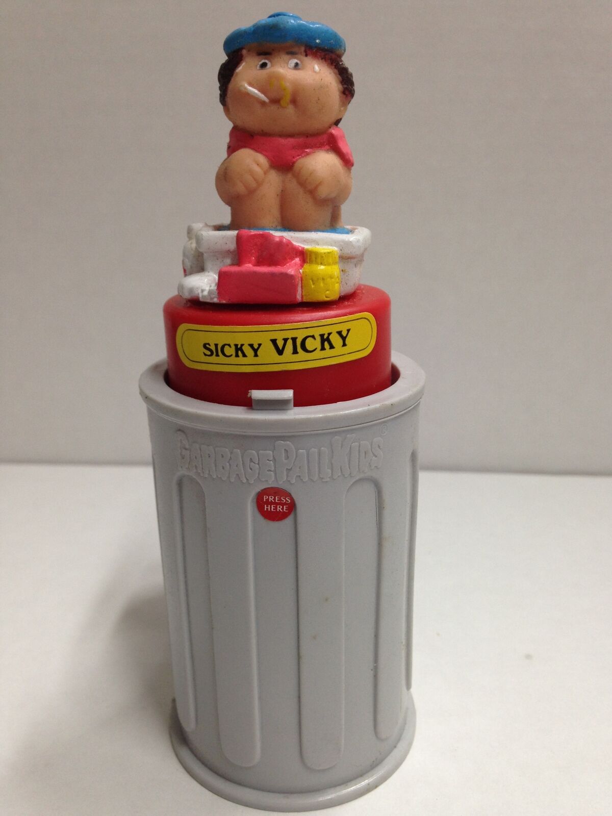 1985 Topps Imperial Toys GARBAGE PAIL KIDS SICKY VICKY Pop-Up GPK Image 1